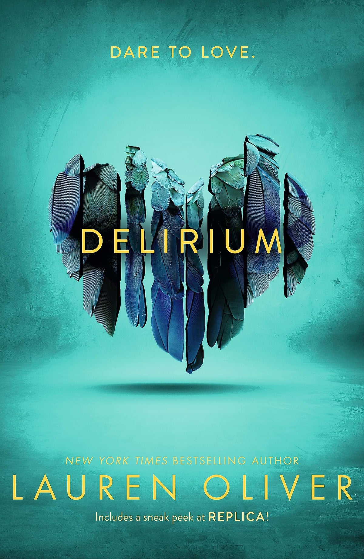 Delirium (Delirium Trilogy 1): Divergent meets The Hunger Games in this classic dystopian trilogy